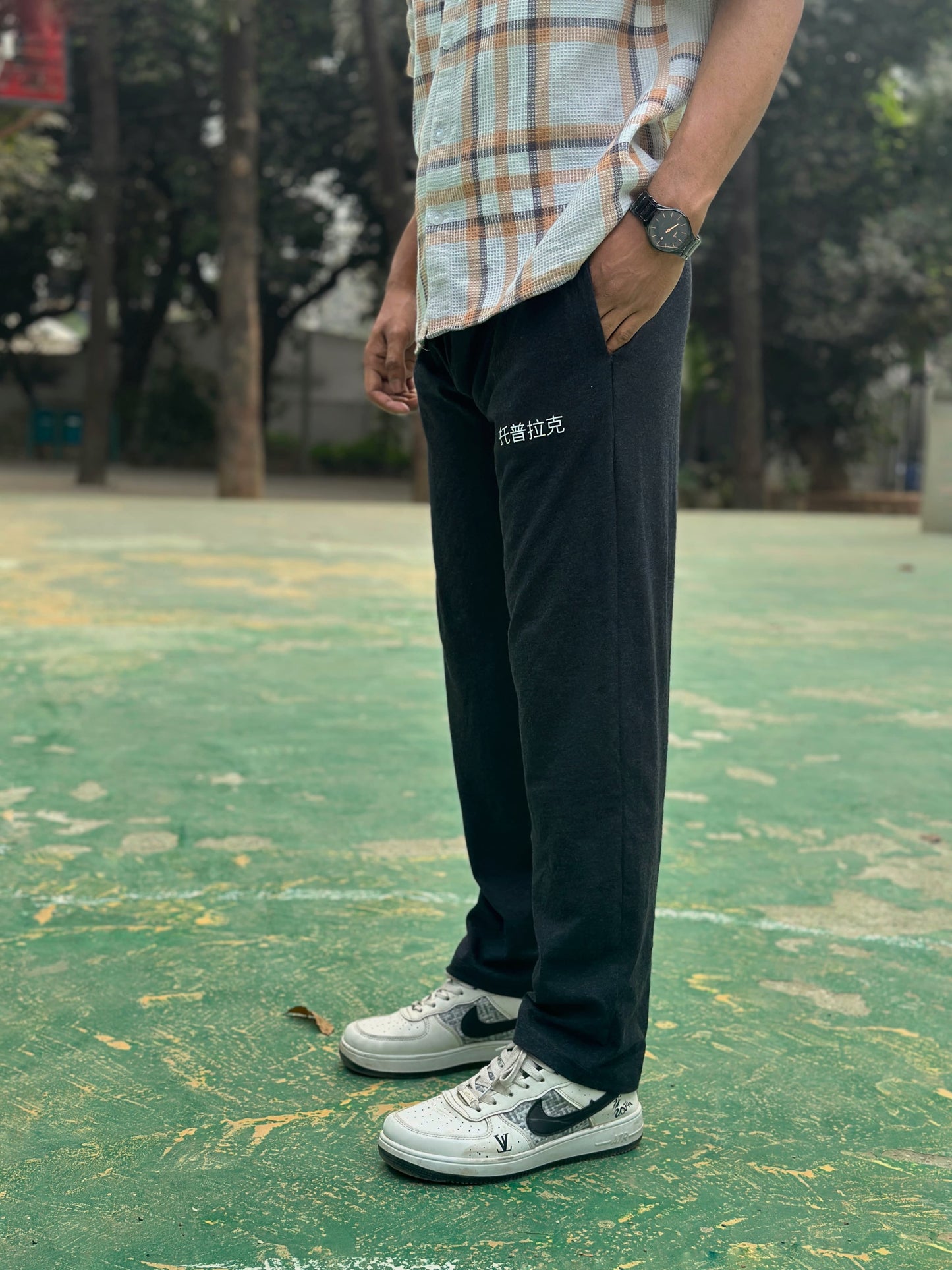 Stylish & Versatile Men’s Trousers Black